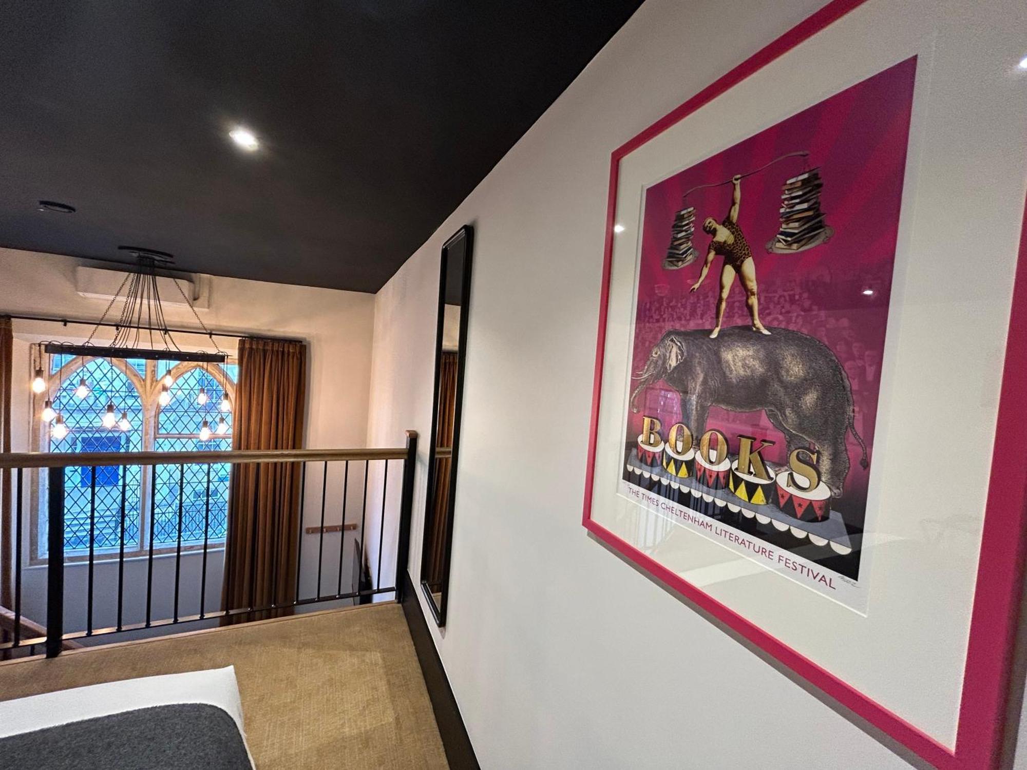 Crescent Place By Mansley Apartahotel 4*